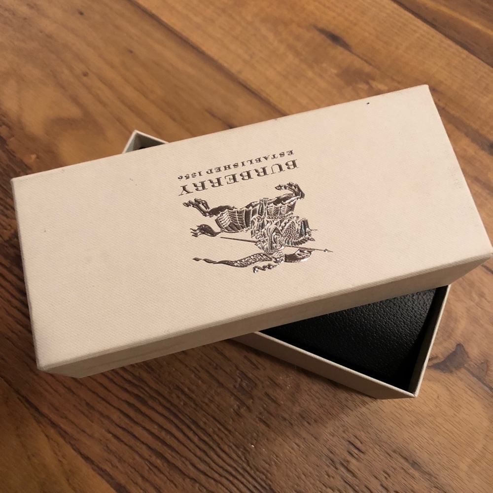 BURBERRY glamour 60mm oversized round sunglasses